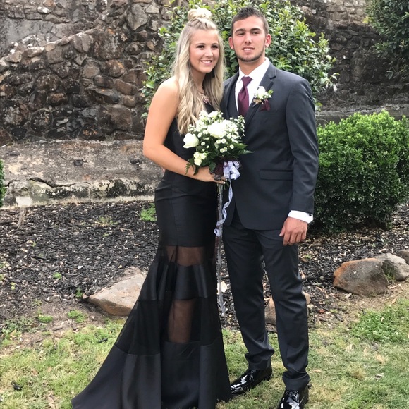 Prom/formal dress - Picture 2 of 3